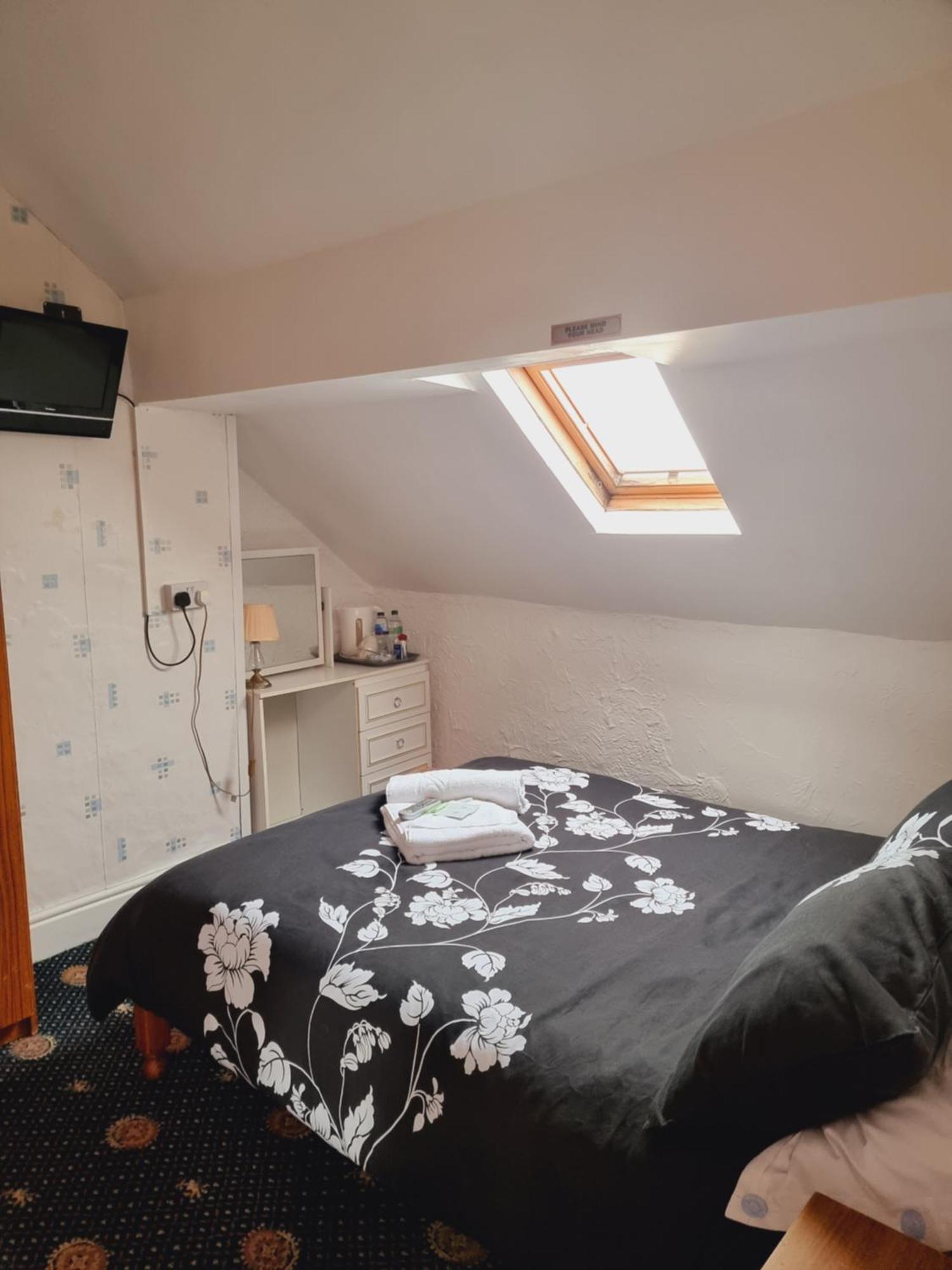 The Glen Stuart Hotel Blackpool Phòng bức ảnh